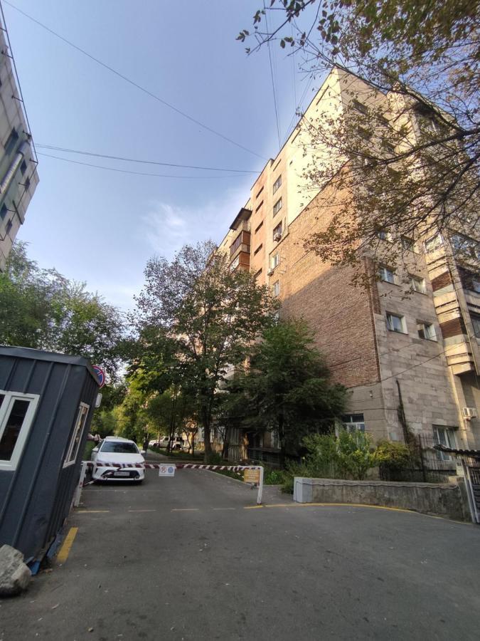 Ferienwohnung X,Ata Almaty Exterior foto
