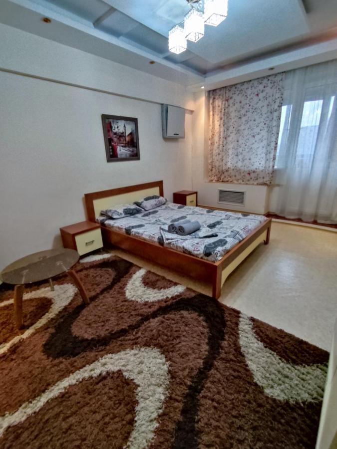 Ferienwohnung X,Ata Almaty Exterior foto
